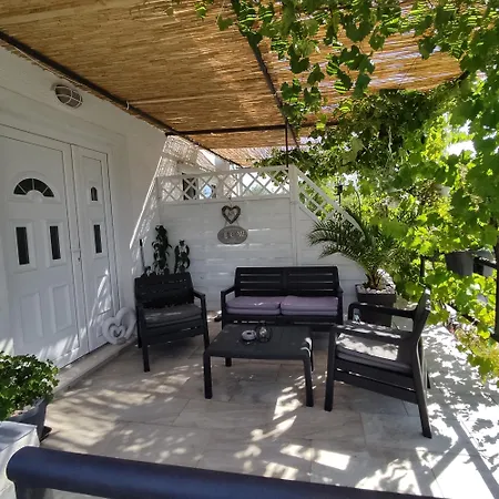 Sun House Apartment *