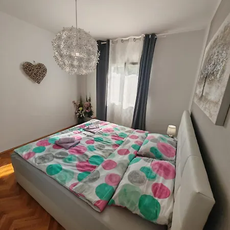 Sun House Apartment Brzac