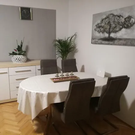 Sun House Apartment *